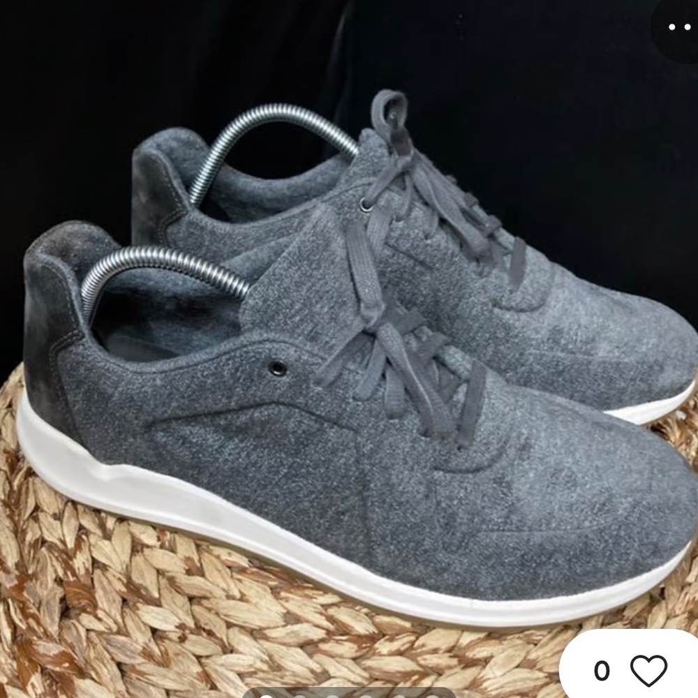 Vince Sneakers